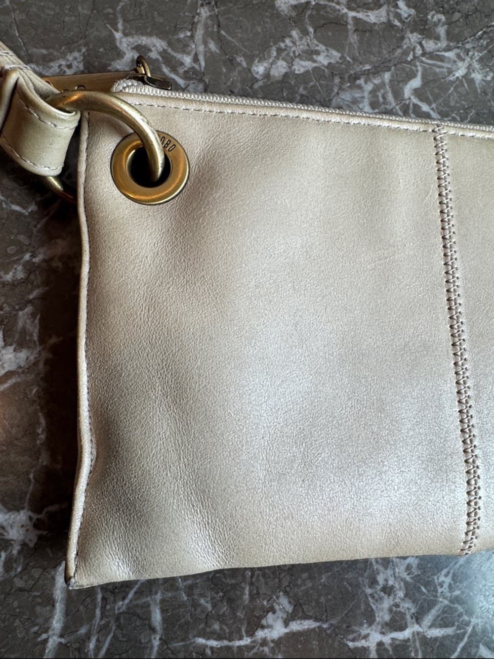 Hobo Vida Cream Wristlet Clutch - Picture 9 of 11